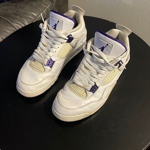 Used Jordan 4 metallic purple size 11.5